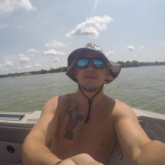 Meet your Posher, Andrew - Picture 1 of 1